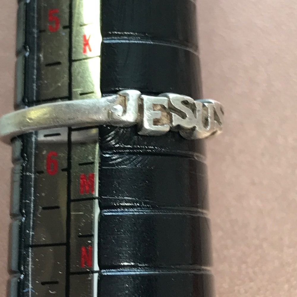 Vintage sterling silver Jesus ring 6